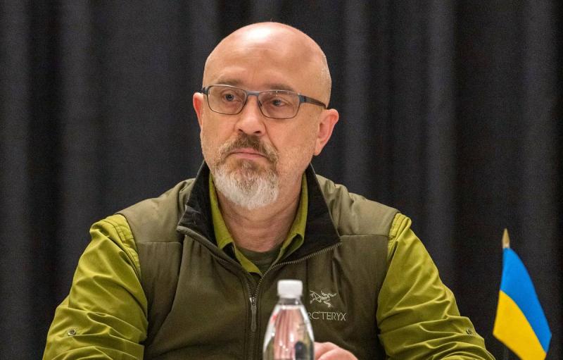 Министр обороны Украины сообщил о плохой дисциплине в ВСУ