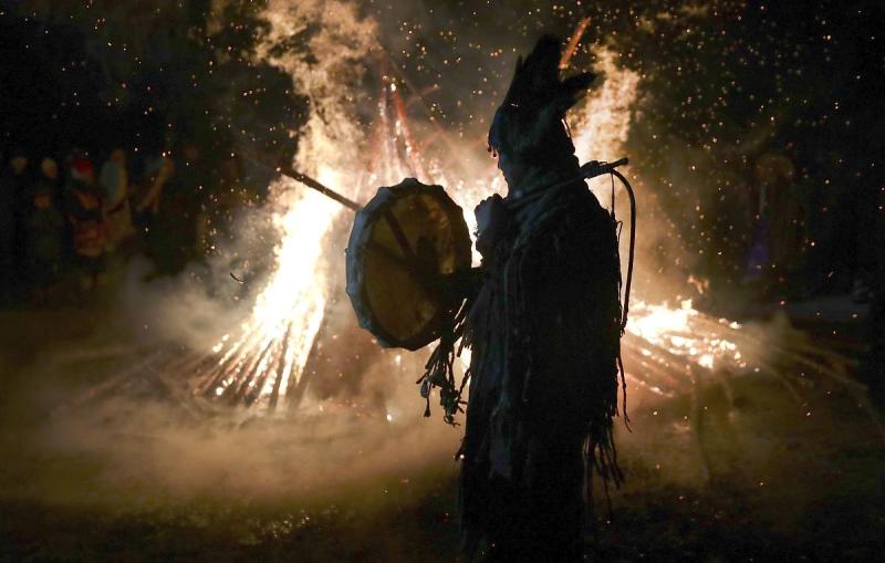 Шаманы призвали приравнять их к другим традиционным конфессиям в России