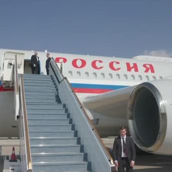 Президент России прибыл с визитом в Саудовскую Аравию