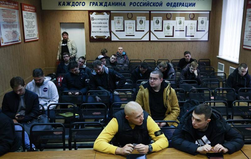 Введение воинской повинности в ФРГ будет играть против Мерца. Мнение