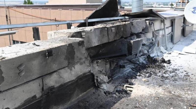 В Белгороде БПЛА упал на офисное здание