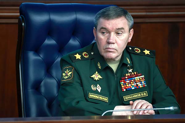 Командующим группировкой войск в зоне СВО назначен Валерий Герасимов