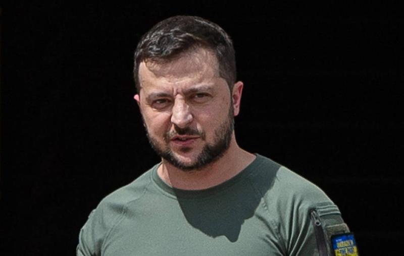 Зеленский распорядился уволить всех областных военкомов