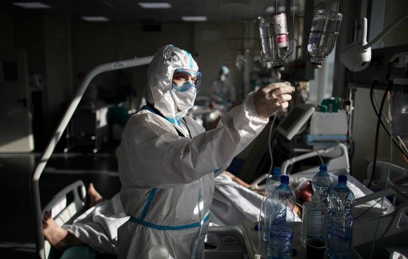 В России за сутки подтвердили 4 675 случаев заражения ковидом