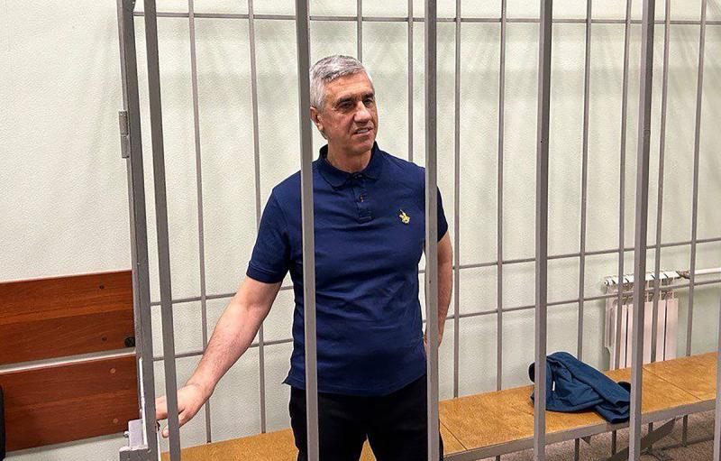 Введение воинской повинности в ФРГ будет играть против Мерца. Мнение