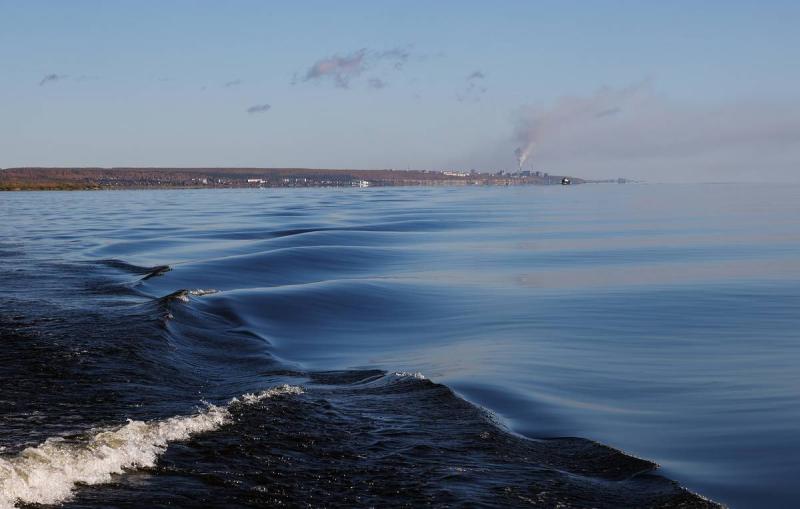На реке Лена в Иркутской области произошло столкновение двух танкеров