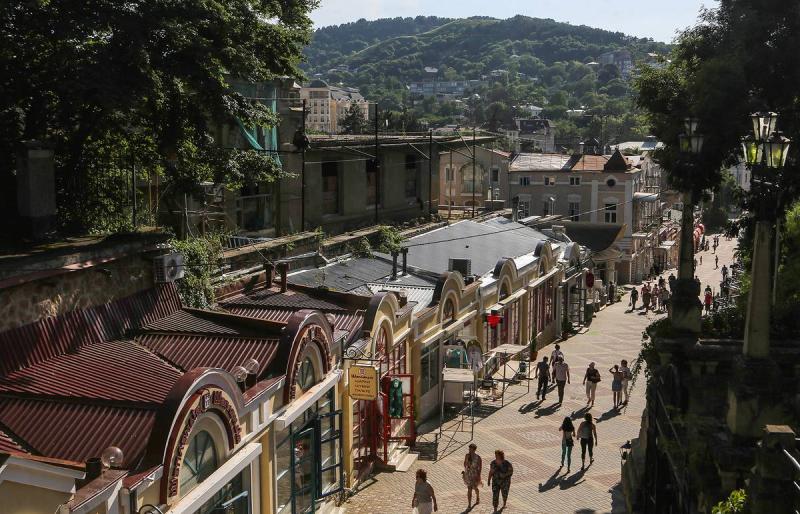 В России на побережьях пяти морей создадут курорты федерального значения