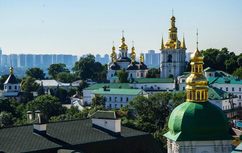 СВР: Киев ведет переговоры о вывозе с Украины христианских ценностей