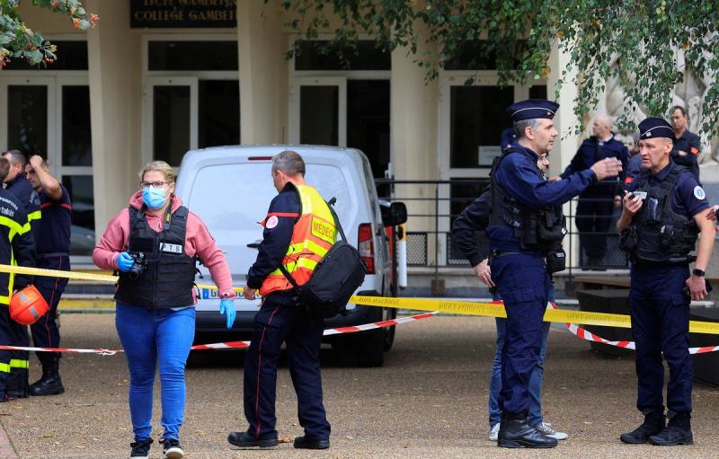 СМИ: на севере Франции неизвестный убил школьного учителя