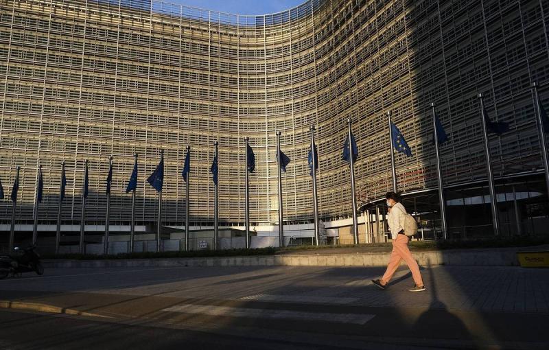 Еврокомиссия согласилась перевести Венгрии €10,2 млрд