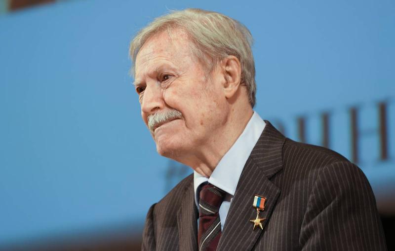 Юрий Соломин находится в больнице в тяжелом состоянии