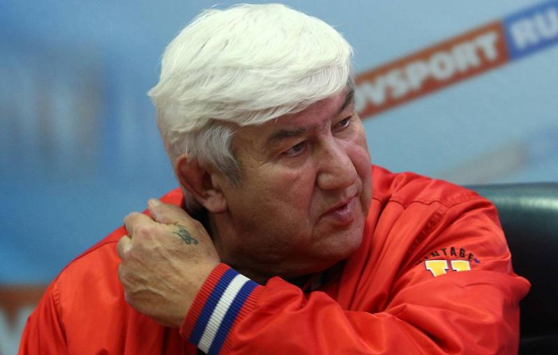 Хоккеист Александр Овечкин сообщил о смерти отца