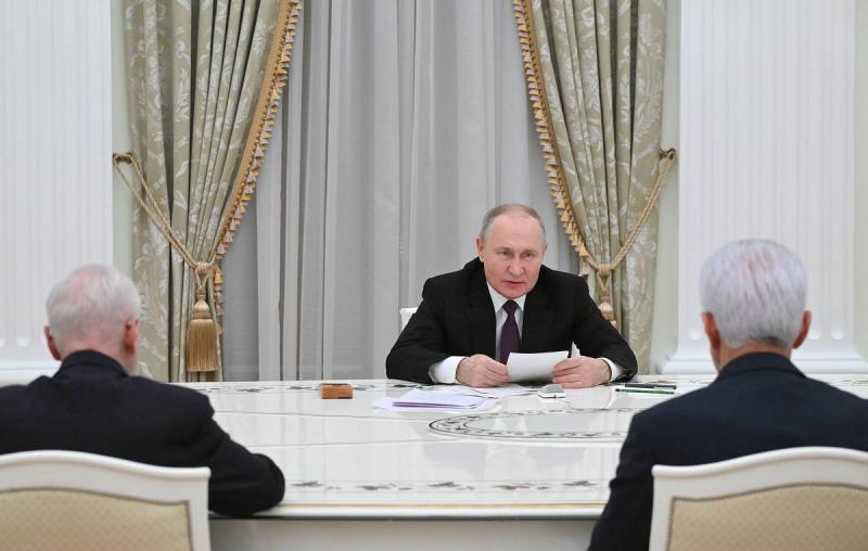 Путин: избирательная кампания в России должна идти на конкурентной основе