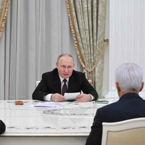 Путин: избирательная кампания в России должна идти на конкурентной основе