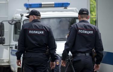 В Приморье объявили награду в 200 тыс. рублей за информацию о надругавшихся над флагами РФ