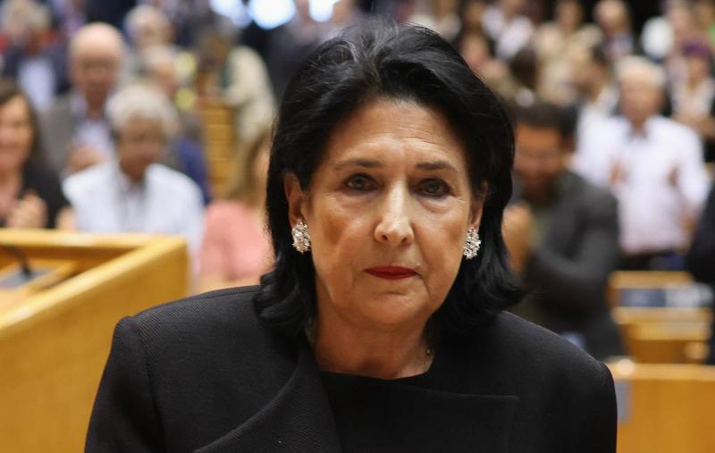 КС Грузии удовлетворил запрос об импичменте Зурабишвили