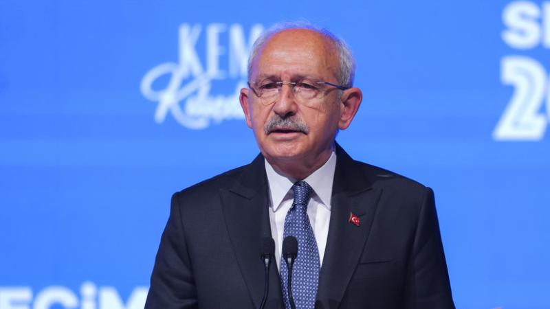 Введение воинской повинности в ФРГ будет играть против Мерца. Мнение