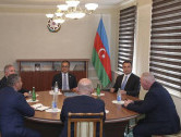 Press review: Azerbaijan, Nagorno-Karabakh begin talks and Poland to arm self, not Kiev