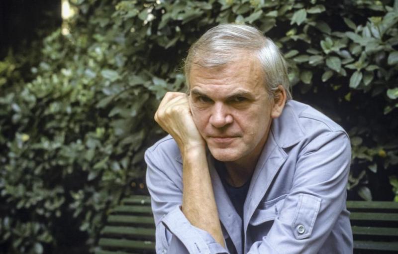 Тело Милана Кундеры тайно кремировали