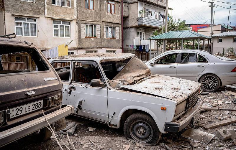 СМИ: в Карабахе по всей линии соприкосновения идут бои