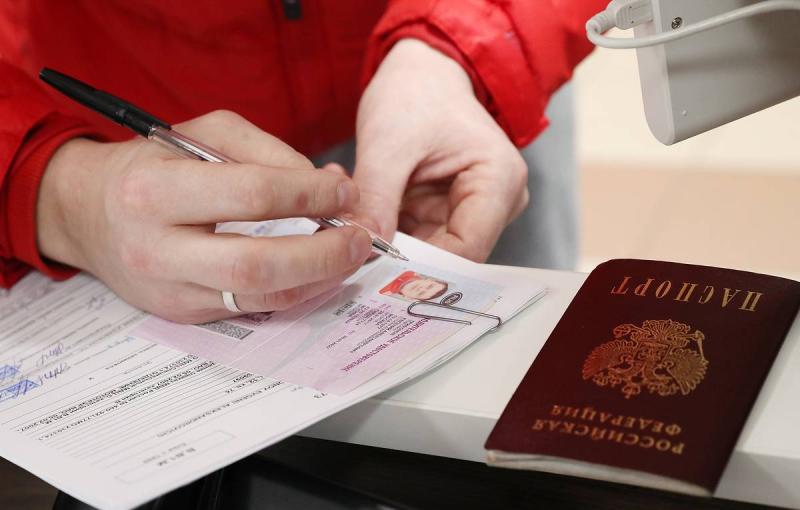 МВД продлило срок действия водительских удостоверений, истекающий в 2023 году