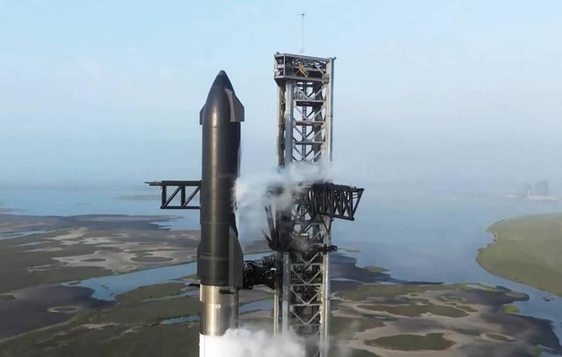 Ракета-носитель с кораблем Starship взорвалась спустя четыре минуты после запуска