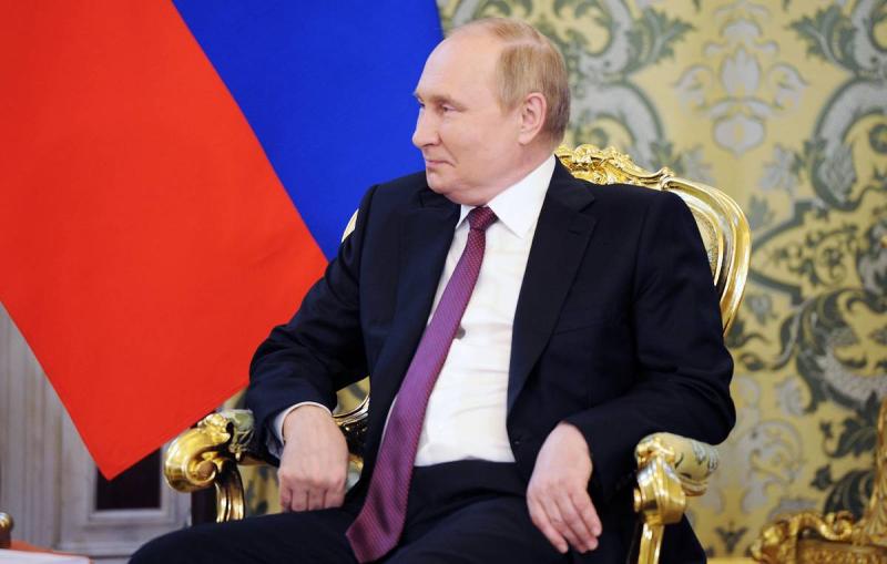 Президент России принял приглашение посетить Китай