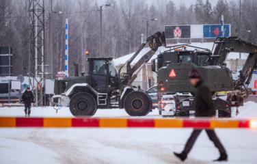 В Кремле отреагировали на решение Финляндии закрыть все КПП на границе