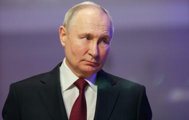 Путин заявил о системообразующей роли транспортной отрасли в развитии России