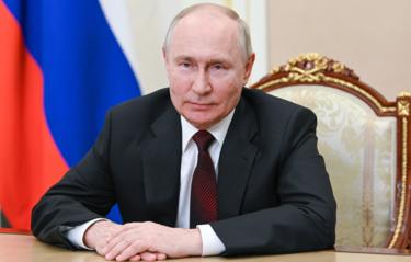 Президент поздравил парламентариев с 30-летием Федерального собрания