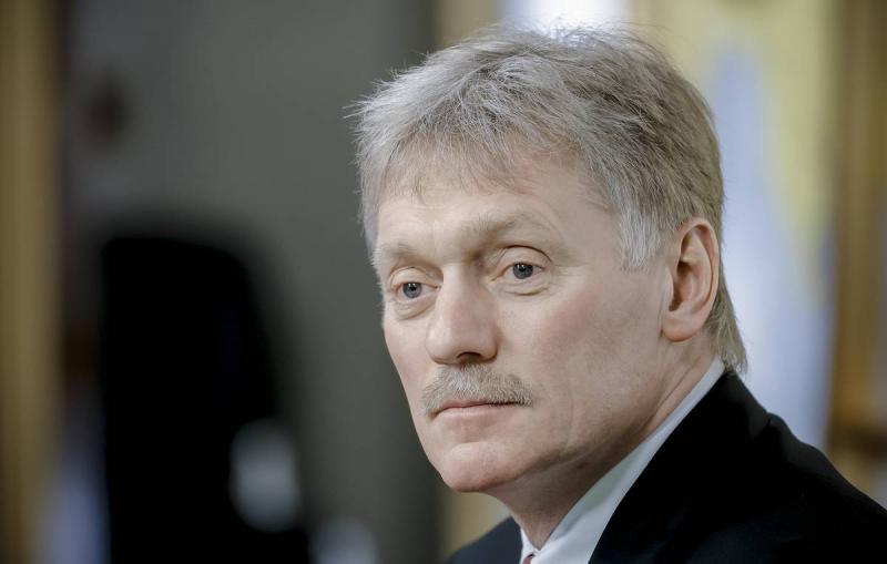 Песков призвал не воспринимать сезон простуд как "неожиданный снег в декабре"
