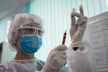 СМИ: пострадавшая из-за вакцины от COVID-19 датчанка получит $1,6 млн компенсации