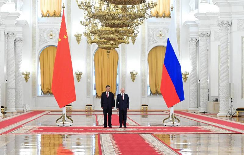 Эксперты: Россию и Китай сближают общие интересы