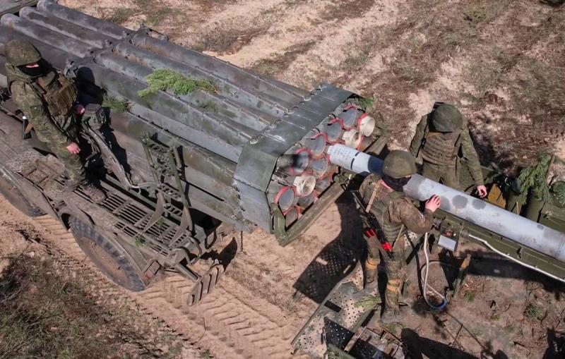 Введение воинской повинности в ФРГ будет играть против Мерца. Мнение