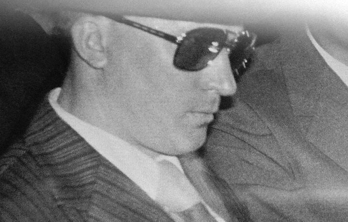 Песков считает, что жизнь умершего в США летчика Беленко вряд ли была счастливой