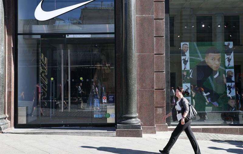 Reuters: Nike планирует сократить ассортимент продукции из-за падения продаж