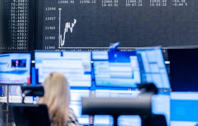 Пользователи криптобиржи Binance вывели за сутки более $1 млрд