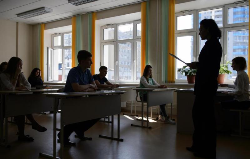 Введение воинской повинности в ФРГ будет играть против Мерца. Мнение