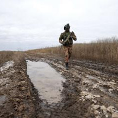 Российские военные эвакуировали под Крынками раненую украинскую военнослужащую