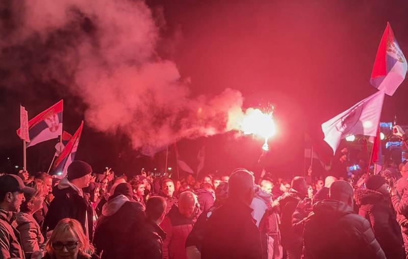 Захарова считает очевидными попытки Запада раскачать ситуацию в Сербии