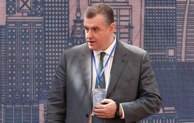 ЛДПР настаивает на создании контрактной армии численностью порядка 7 млн человек