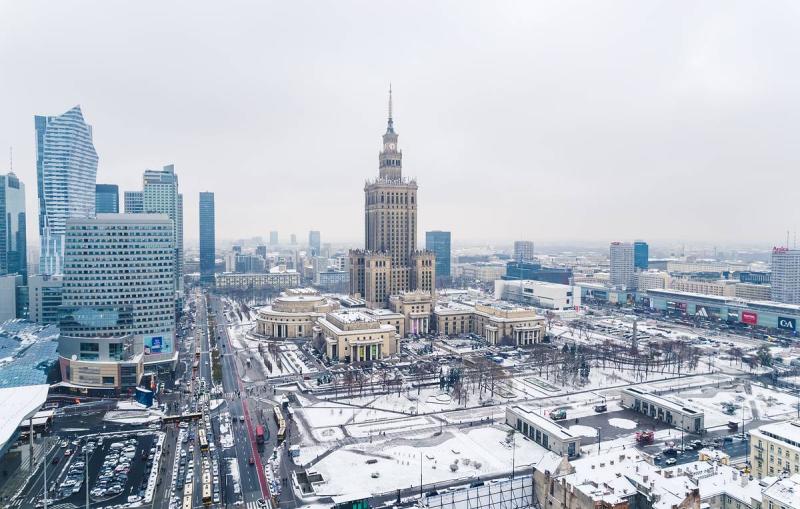 СМИ сообщают об очередях из украинцев в Варшаве за паспортами из-за мобилизации