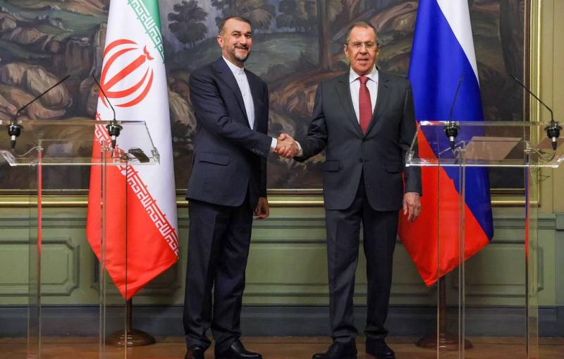 Press review: Russia, Iran on cusp of partnership pact and Zelensky spins potential defeat