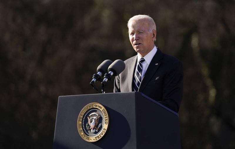 Байден: США не будут поставлять Украине истребители