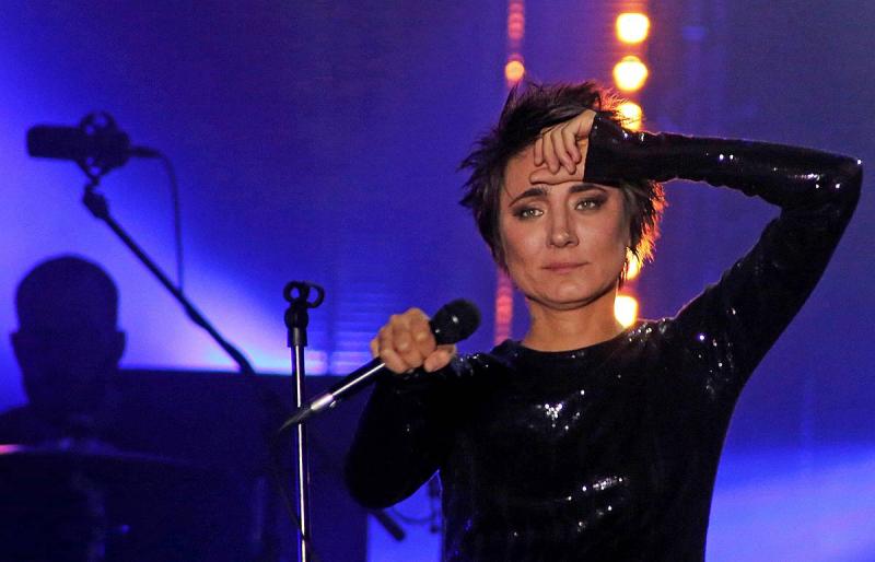 Земфира опровергла информацию о получении французского гражданства