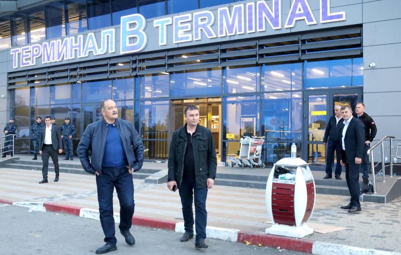 Мэр Махачкалы заявил, что в беспорядках участвовала в большинстве молодежь 20-25 лет