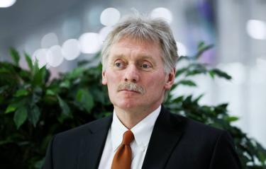 Песков: журналист Карлсон много не понимает о России, но "в свою веру" его не обращали