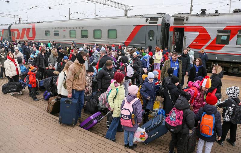 Из обстреливаемых районов Белгородской области вывезли более 6 тыс. детей
