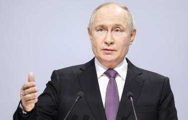 Путин: единение и вера народа укрепляют дух воинов и обеспечат победу России