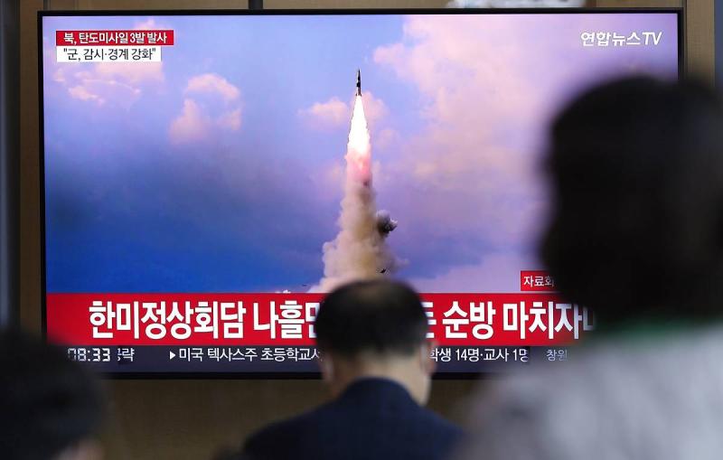 Yonhap: КНДР запустила, предположительно, баллистическую ракету